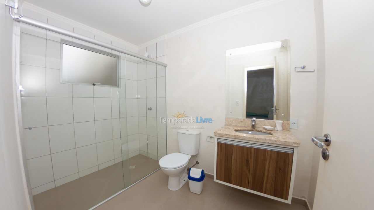 Apartamento para aluguel de temporada em Bombinhas (Praia de Bombas)