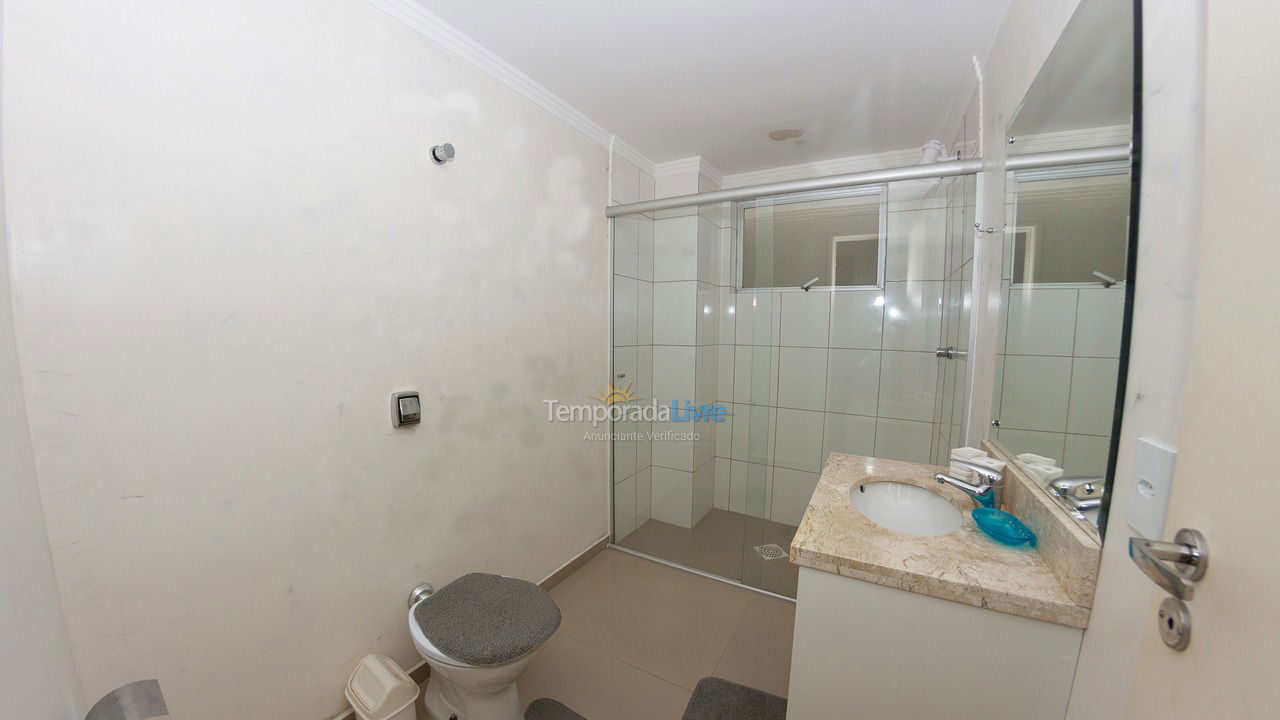 Apartamento para aluguel de temporada em Bombinhas (Praia de Bombas)