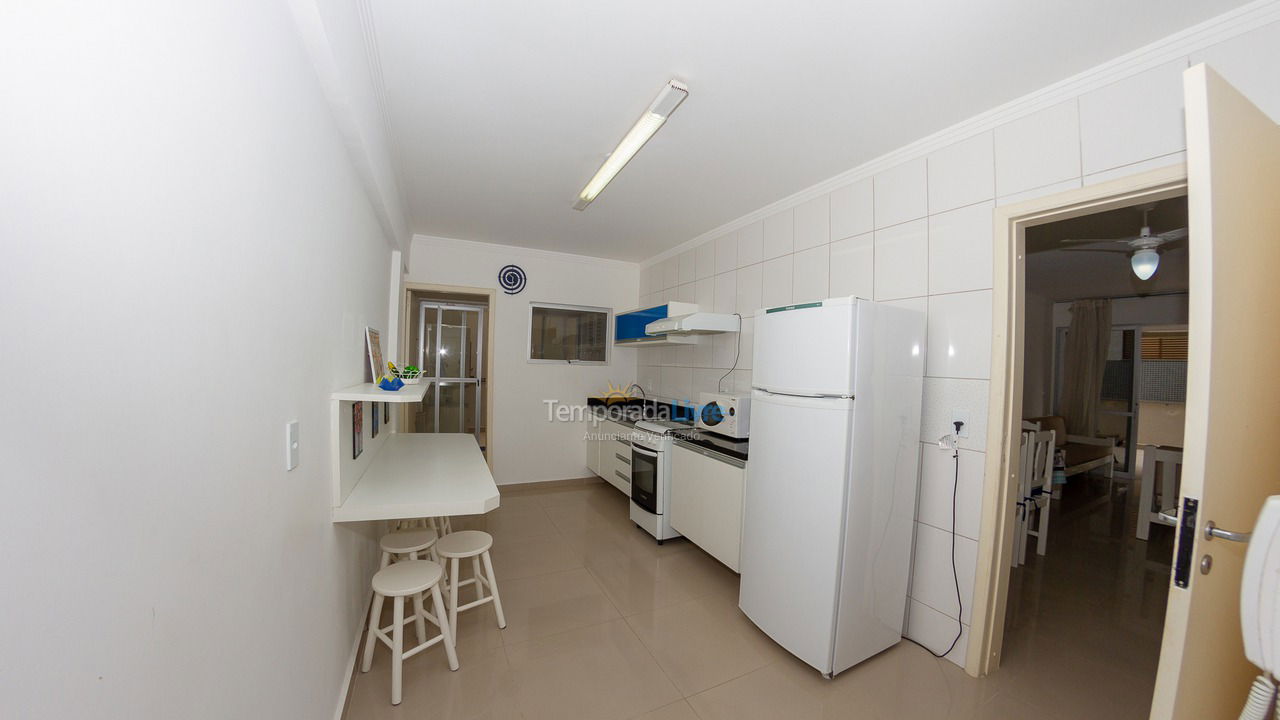 Apartamento para aluguel de temporada em Bombinhas (Praia de Bombas)