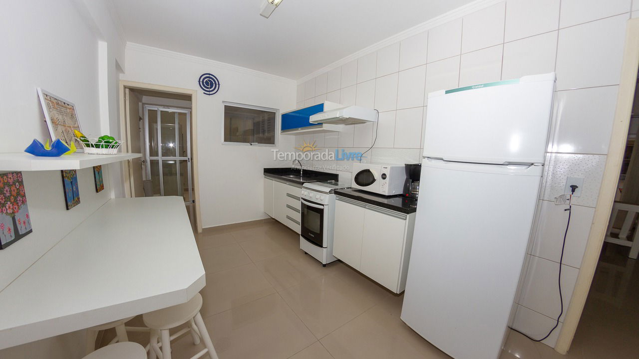 Apartamento para aluguel de temporada em Bombinhas (Praia de Bombas)