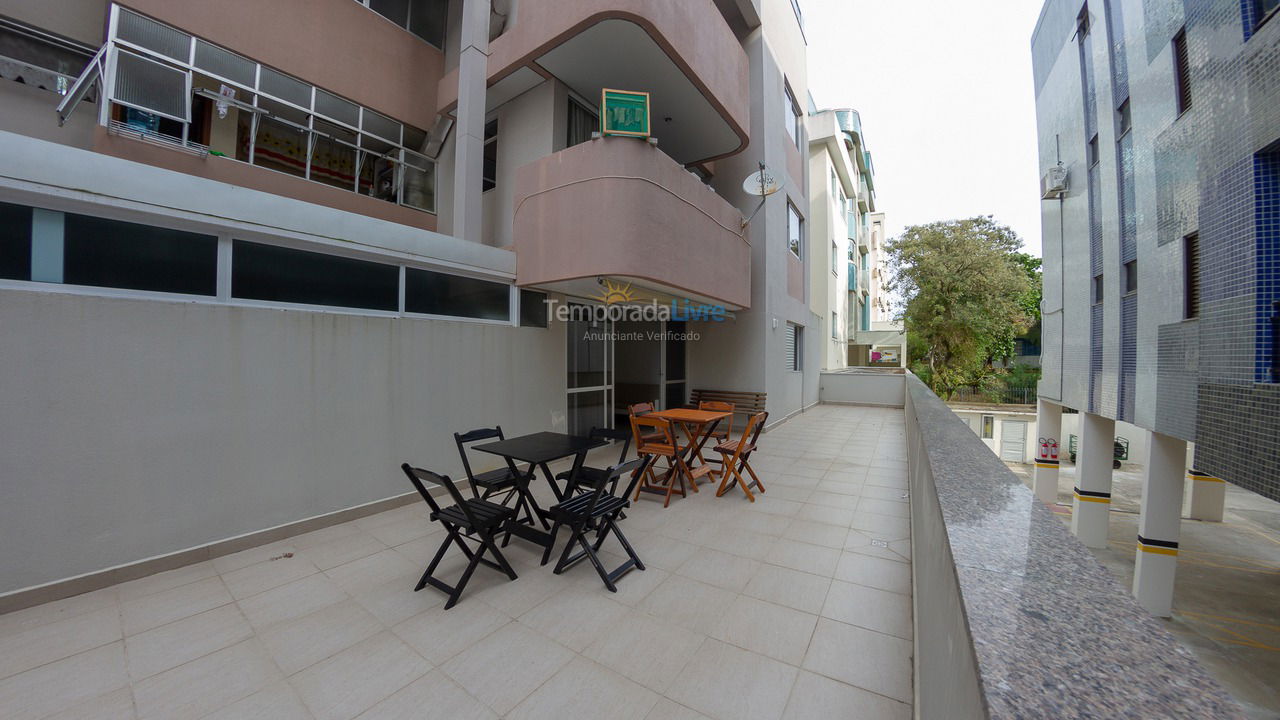 Apartamento para aluguel de temporada em Bombinhas (Praia de Bombas)