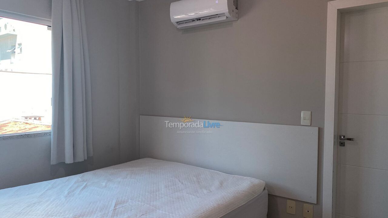 Apartamento para aluguel de temporada em Bombinhas (Praia de Bombas)