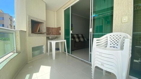 Apto 2 dormitórios 5 pessoas ar condicionado internet 100 m da praia