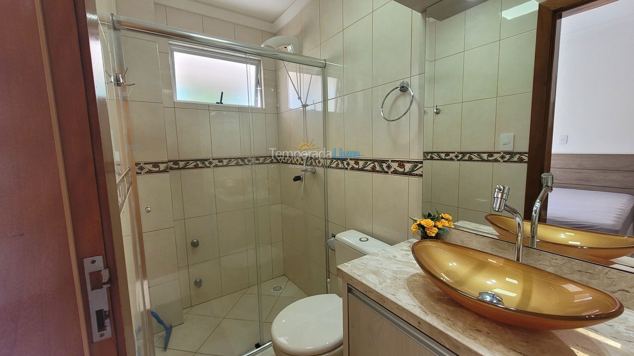 Apartamento para aluguel de temporada em Bombinhas (Praia de Bombas)