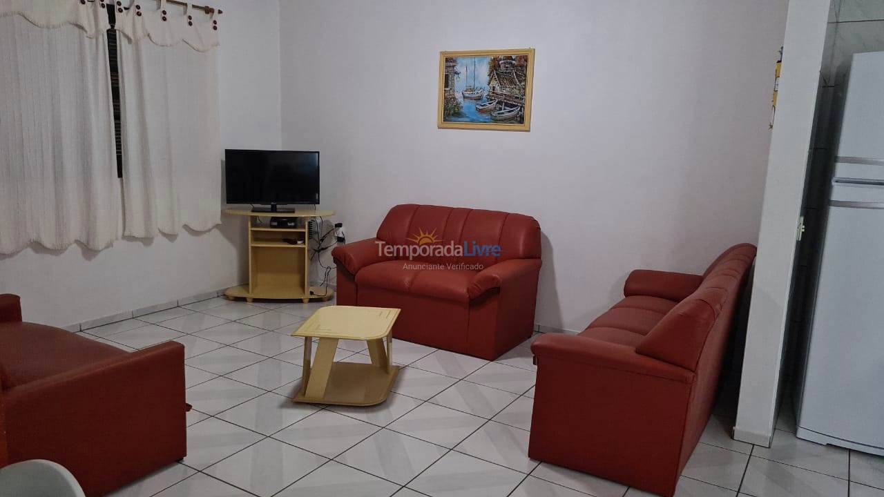 Casa para aluguel de temporada em Bombinhas (Praia de Bombas)