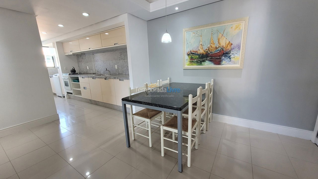 Apartamento para aluguel de temporada em Bombinhas (Praia de Bombas)