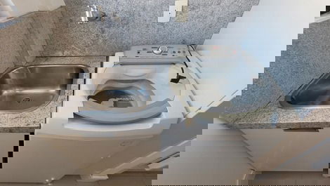 Apartamento 02 dormitórios com vista mar para 6 pessoas