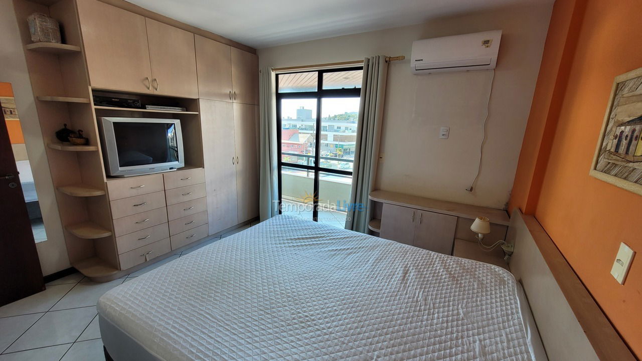 Apartamento para aluguel de temporada em Bombinhas (Praia de Bombas)