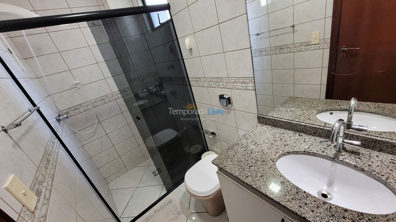 Apartamento para aluguel de temporada em Bombinhas (Praia de Bombas)