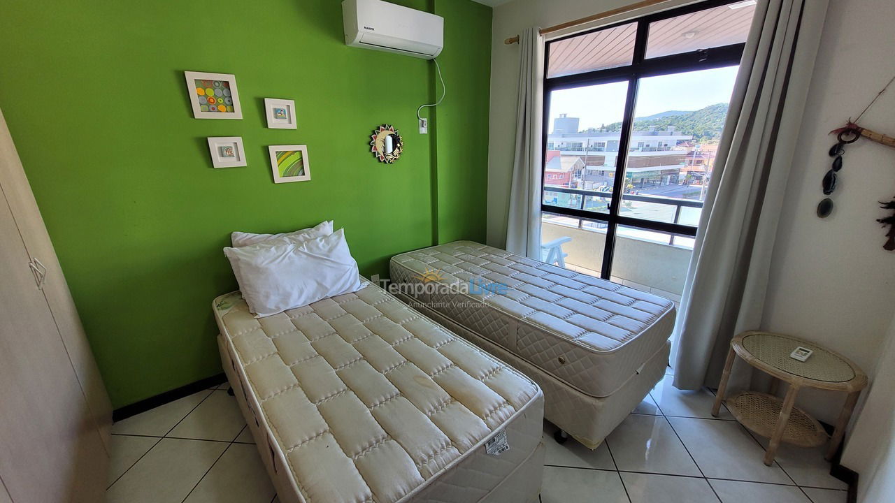 Apartamento para aluguel de temporada em Bombinhas (Praia de Bombas)