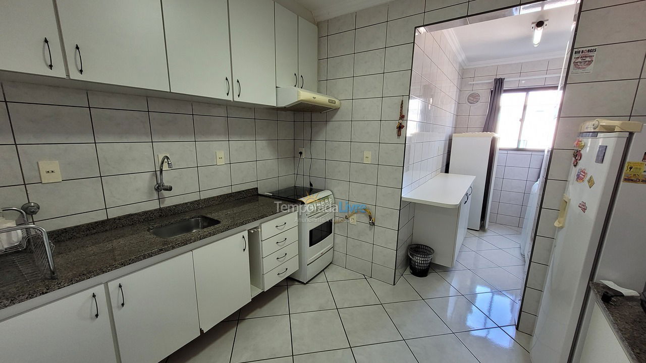 Apartamento para aluguel de temporada em Bombinhas (Praia de Bombas)