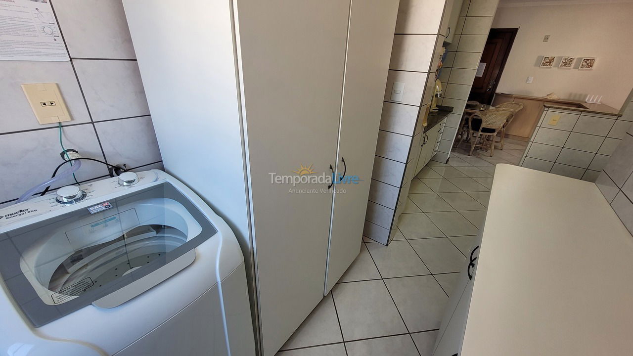 Apartamento para aluguel de temporada em Bombinhas (Praia de Bombas)