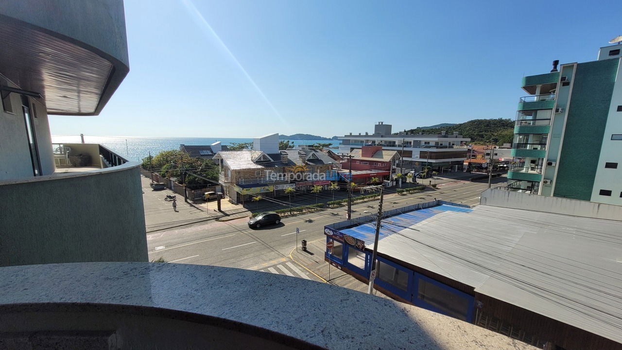 Apartamento para aluguel de temporada em Bombinhas (Praia de Bombas)