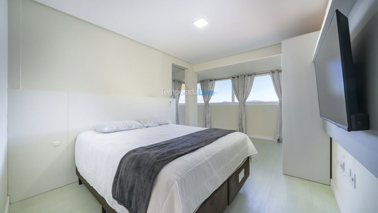 House for vacation rental in Bombinhas (Praia de Zimbros)