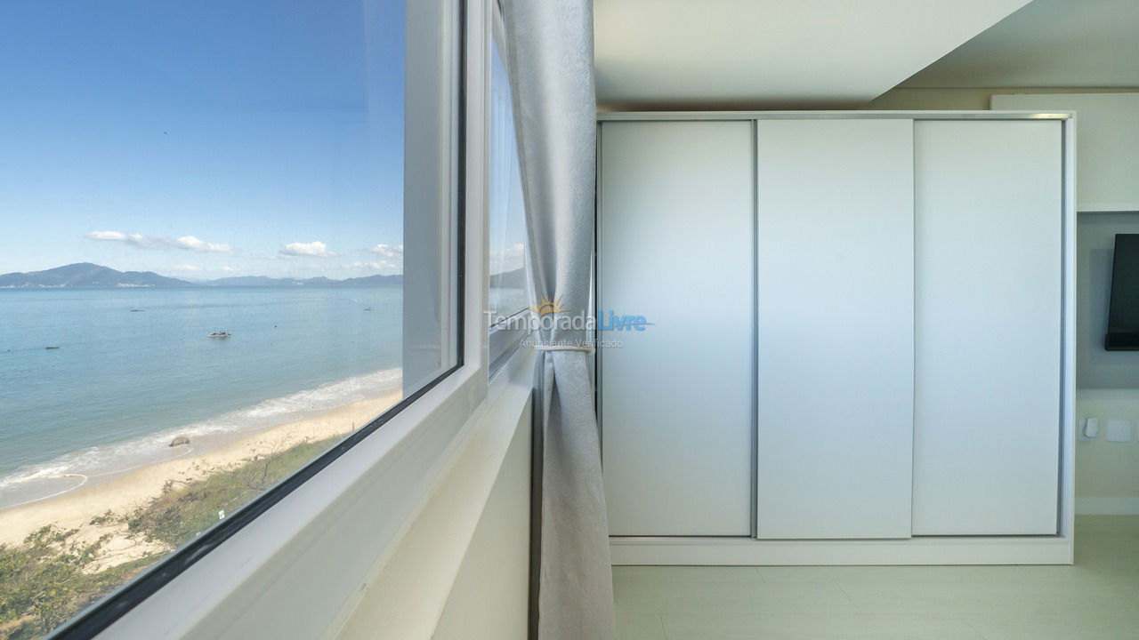 House for vacation rental in Bombinhas (Praia de Zimbros)