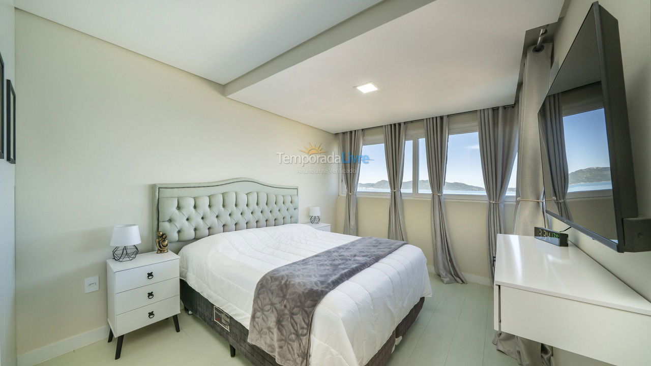 House for vacation rental in Bombinhas (Praia de Zimbros)