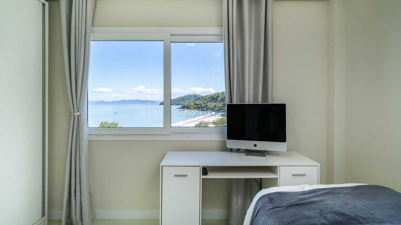 House for vacation rental in Bombinhas (Praia de Zimbros)