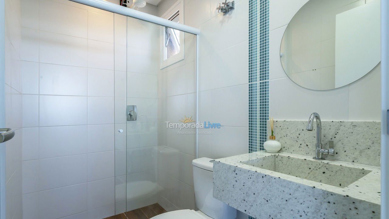 House for vacation rental in Bombinhas (Praia de Zimbros)