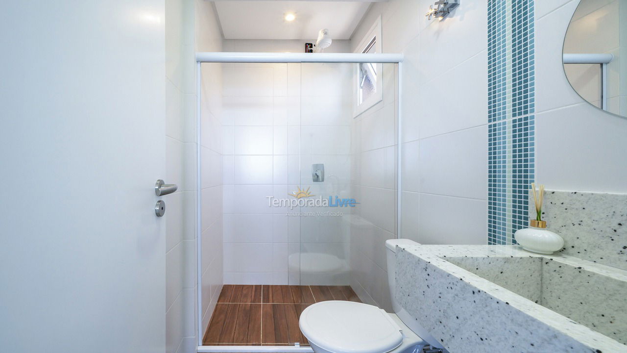 House for vacation rental in Bombinhas (Praia de Zimbros)