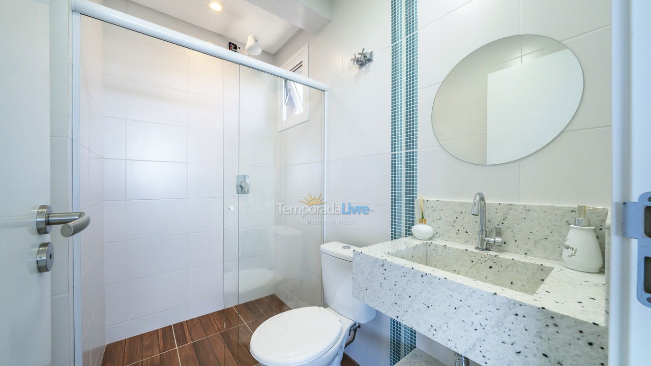 House for vacation rental in Bombinhas (Praia de Zimbros)