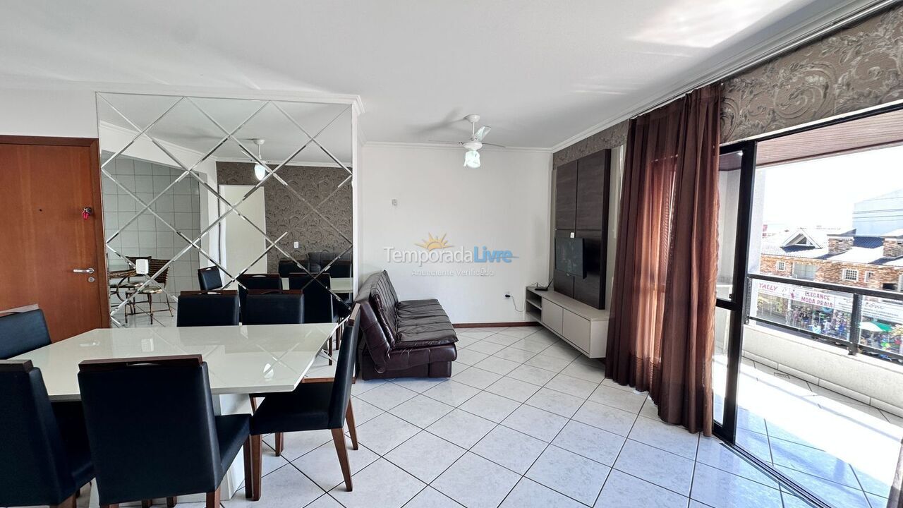 Apartamento para aluguel de temporada em Bombinhas (Praia de Bombas)
