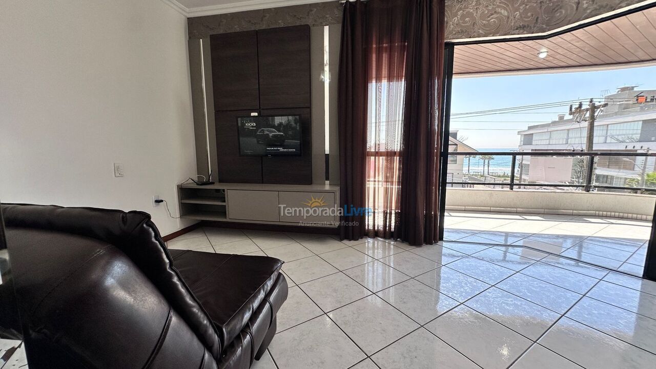 Apartamento para aluguel de temporada em Bombinhas (Praia de Bombas)