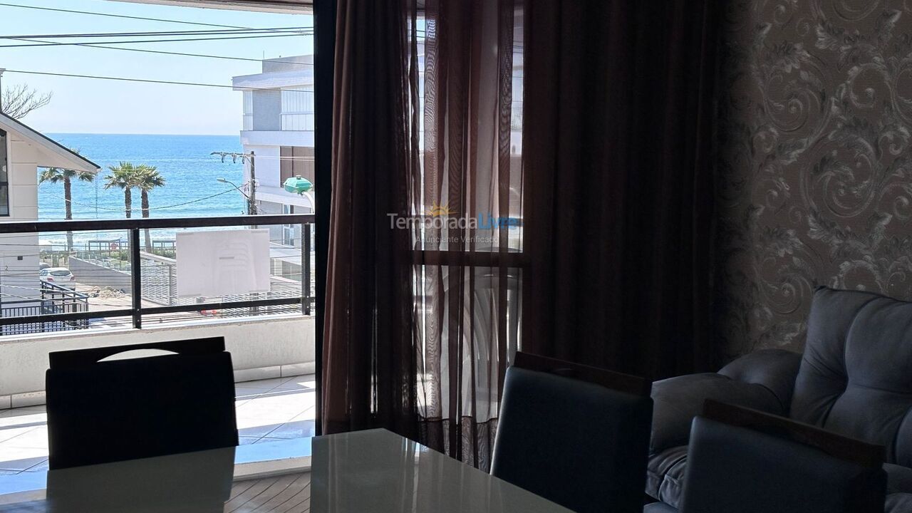 Apartamento para aluguel de temporada em Bombinhas (Praia de Bombas)