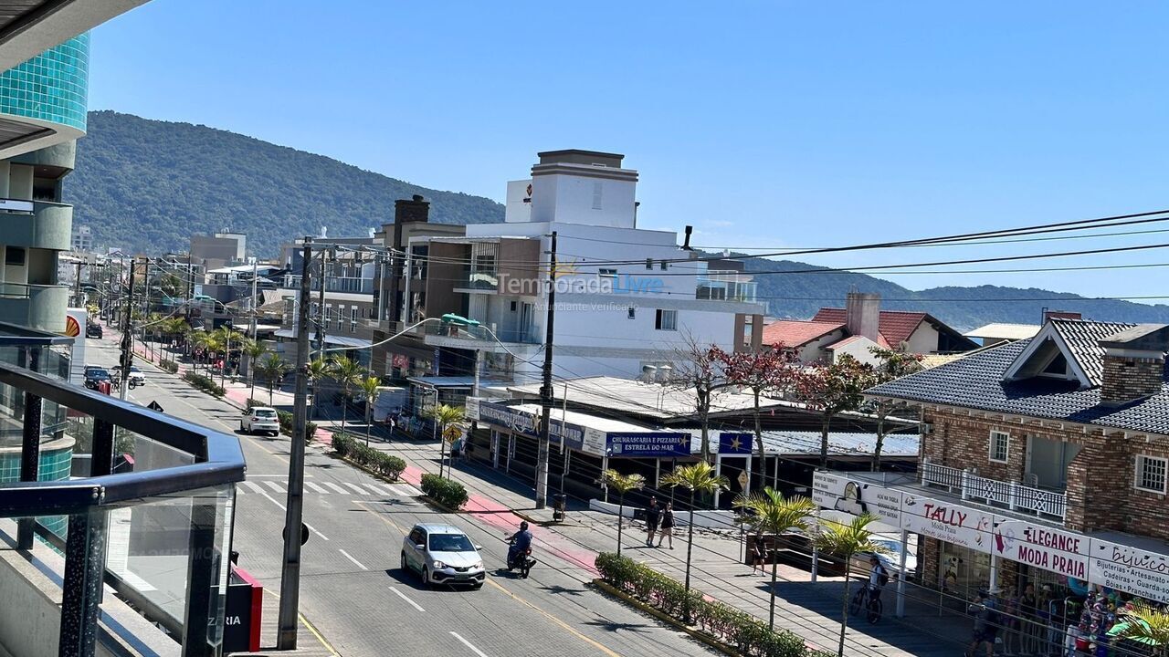 Apartamento para aluguel de temporada em Bombinhas (Praia de Bombas)