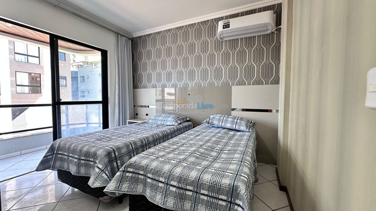 Apartamento para aluguel de temporada em Bombinhas (Praia de Bombas)