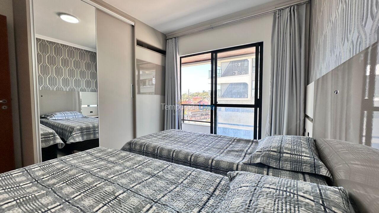 Apartamento para aluguel de temporada em Bombinhas (Praia de Bombas)