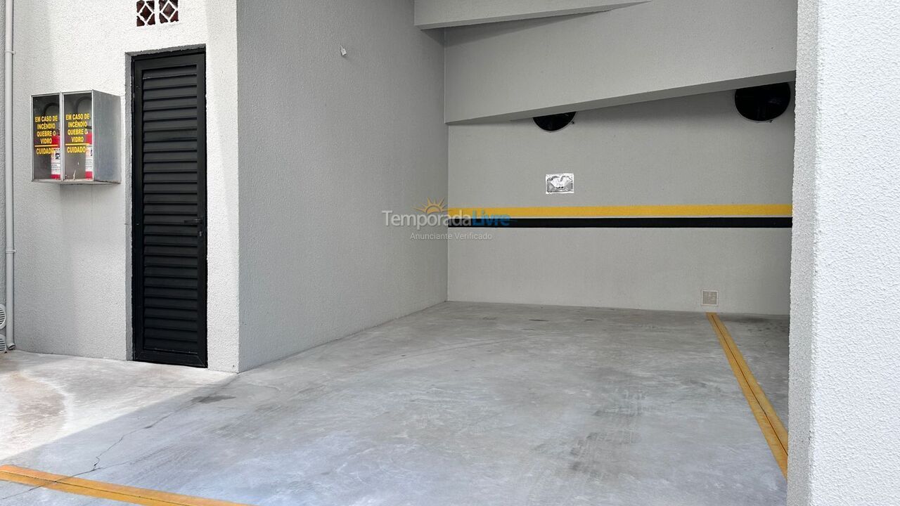 Apartamento para aluguel de temporada em Bombinhas (Praia de Bombas)