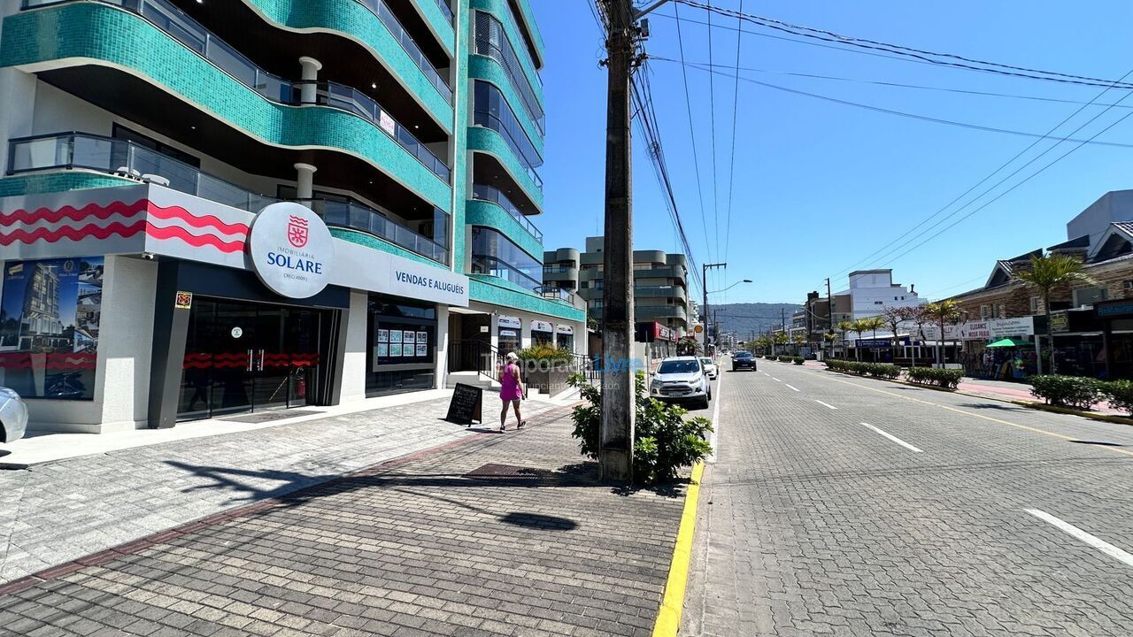 Apartamento para aluguel de temporada em Bombinhas (Praia de Bombas)