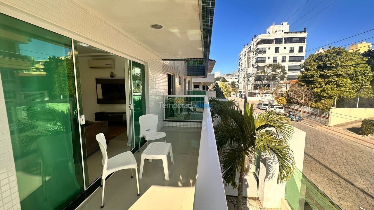 Apartment for vacation rental in Bombinhas (Praia de Bombas)