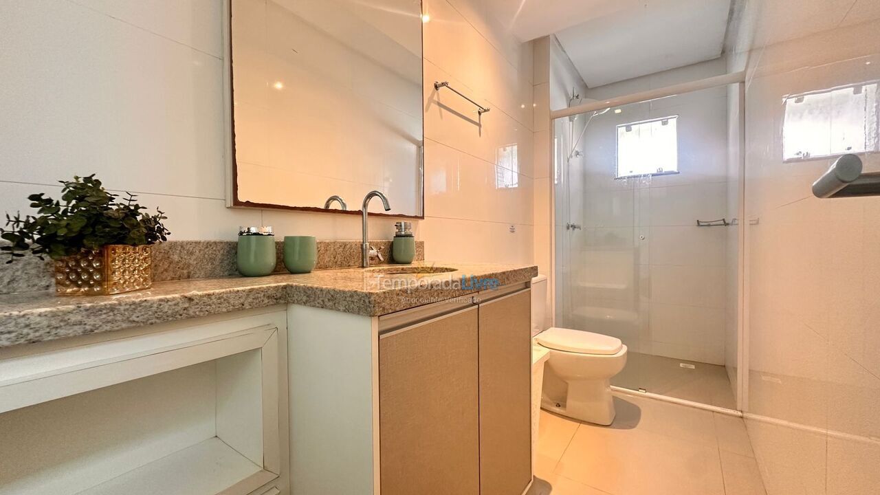 Apartment for vacation rental in Bombinhas (Praia de Bombas)