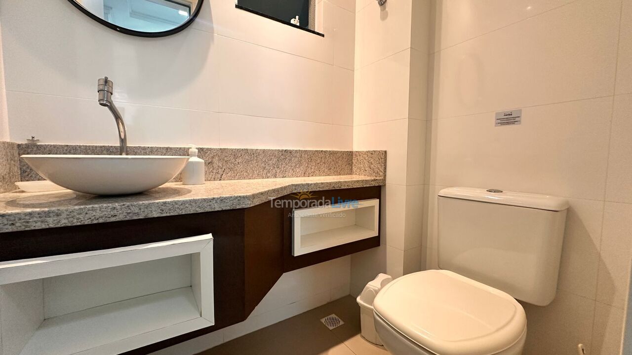 Apartment for vacation rental in Bombinhas (Praia de Bombas)