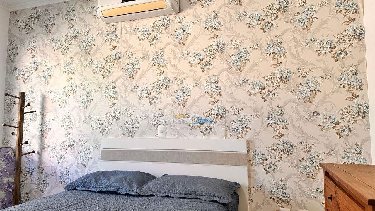 Apartment for vacation rental in Bombinhas (Praia de Bombas)