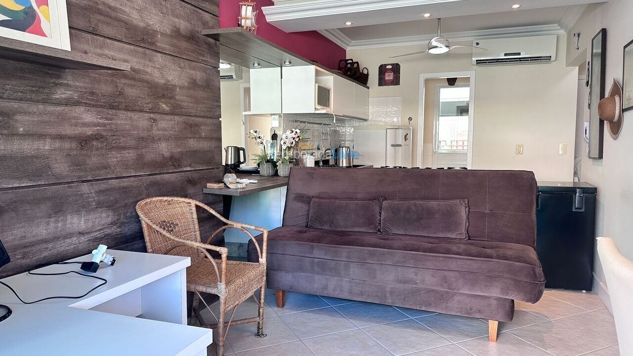 Apartamento para aluguel de temporada em Bombinhas (Praia de Quatro Ilhas)
