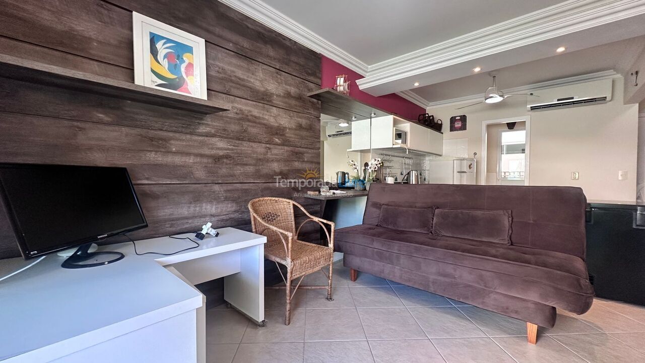 Apartamento para aluguel de temporada em Bombinhas (Praia de Quatro Ilhas)