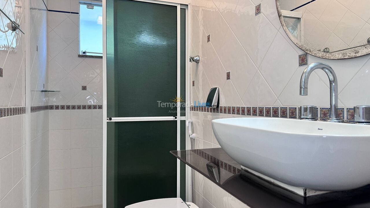 Apartamento para aluguel de temporada em Bombinhas (Praia de Quatro Ilhas)