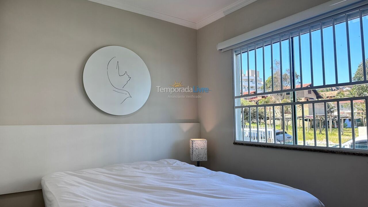 Apartamento para aluguel de temporada em Bombinhas (Praia de Quatro Ilhas)