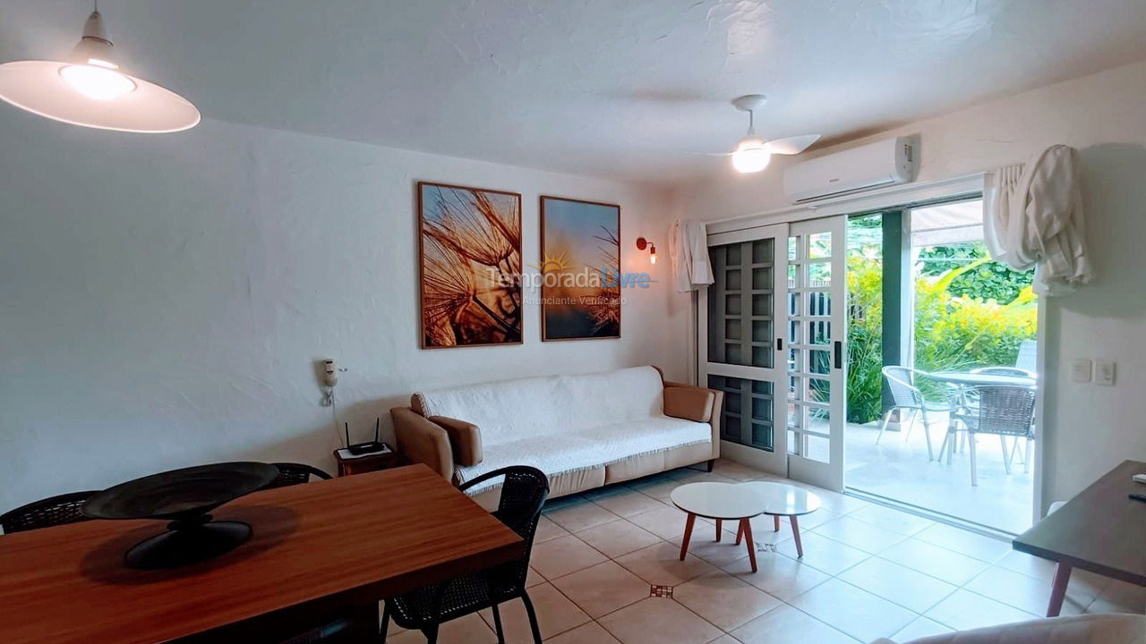 Casa para alquiler de vacaciones em São Sebastião (Praia da Baleia)