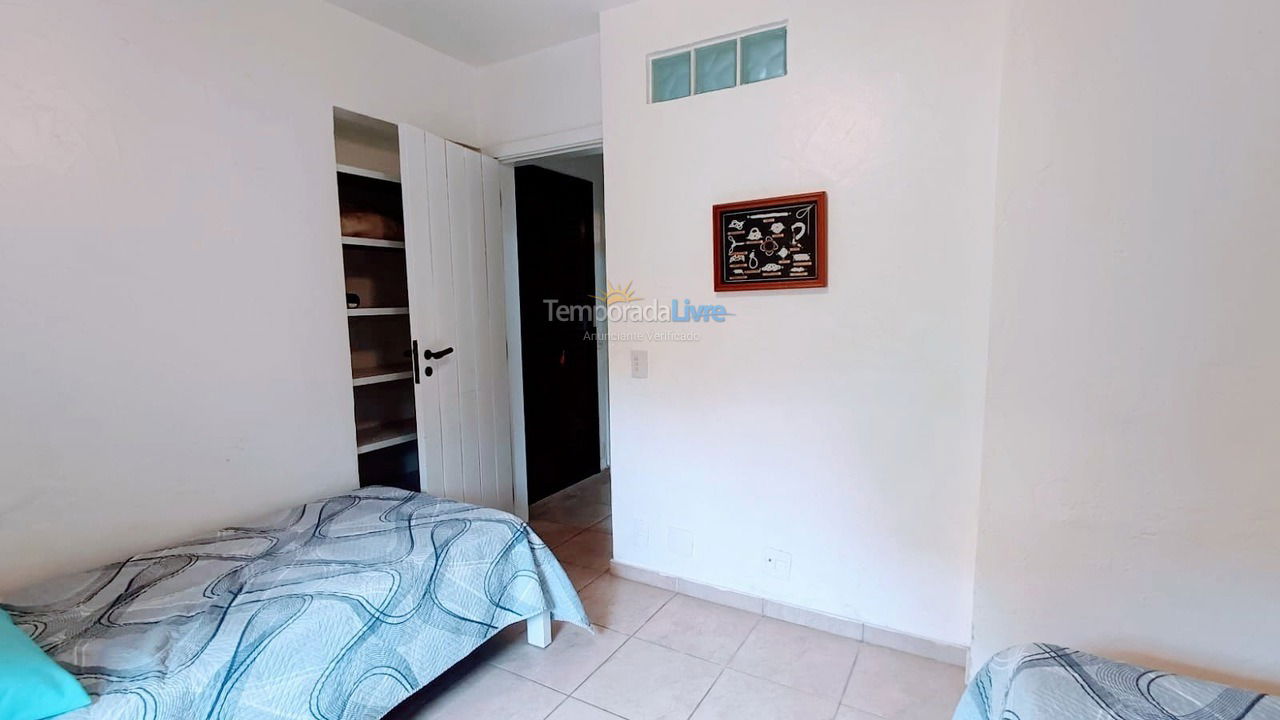 Casa para alquiler de vacaciones em São Sebastião (Praia da Baleia)