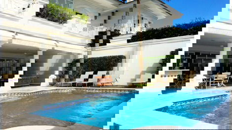 Casa para alugar em São Sebastião - Praia da Baleia Condomínio Baleares