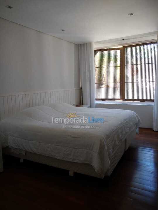 House for vacation rental in São Sebastião (Praia da Baleia)