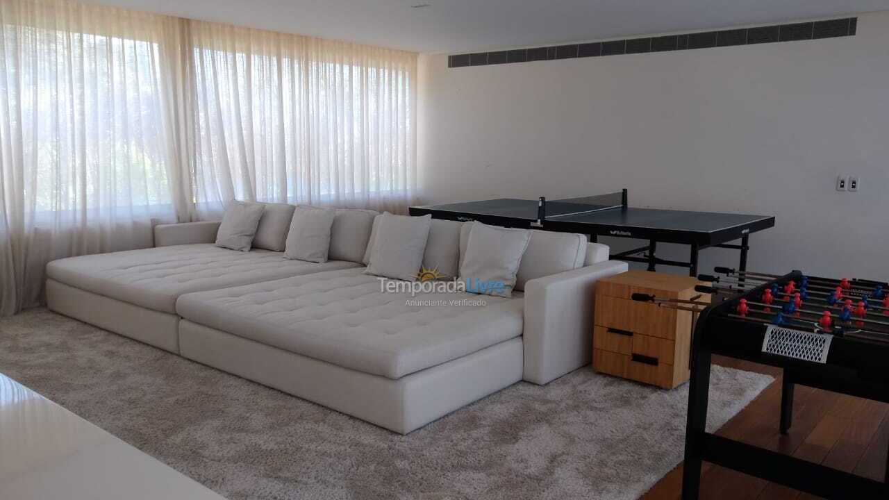 House for vacation rental in São Sebastião (Praia da Baleia)