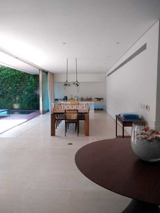 House for vacation rental in São Sebastião (Praia da Baleia)