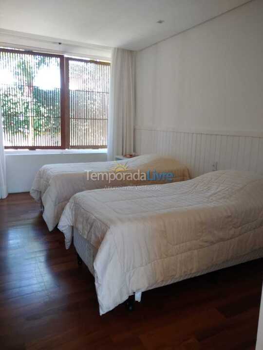 House for vacation rental in São Sebastião (Praia da Baleia)