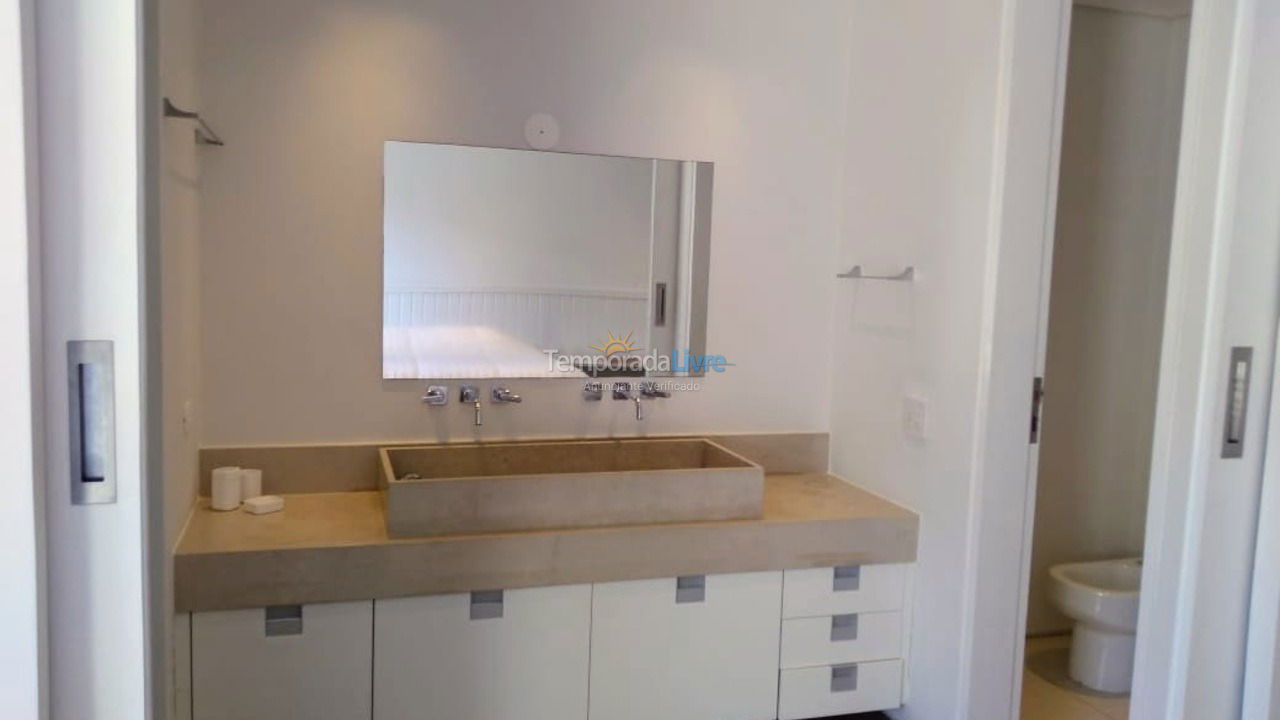 House for vacation rental in São Sebastião (Praia da Baleia)