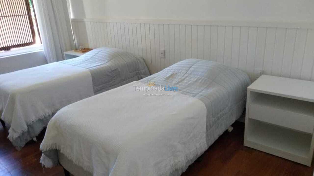 House for vacation rental in São Sebastião (Praia da Baleia)