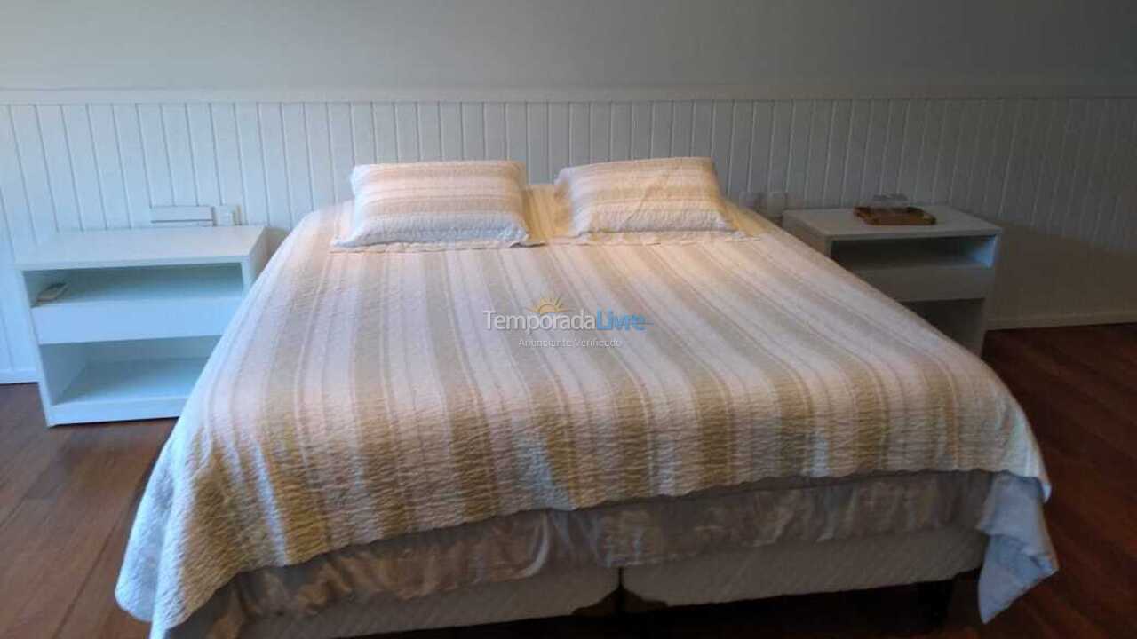 House for vacation rental in São Sebastião (Praia da Baleia)